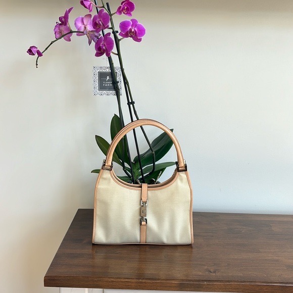 GUCCI Jackie Hand Bag with Piston Lock Accent! - Picture 1 of 12